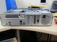 FireWire-kortin asentaminen SFF-tyyppiseen tietokonekoteloon